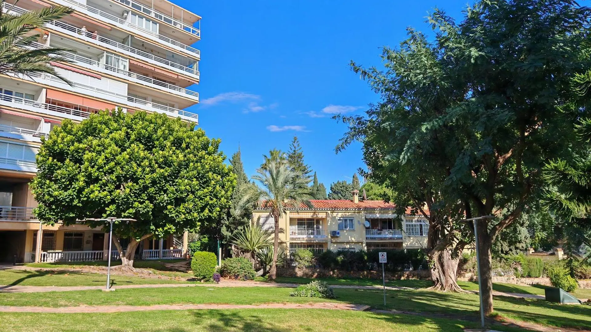 Casa Adela At Green Parrot Apartments At Carihuela Torremolinos 0*,  Spain